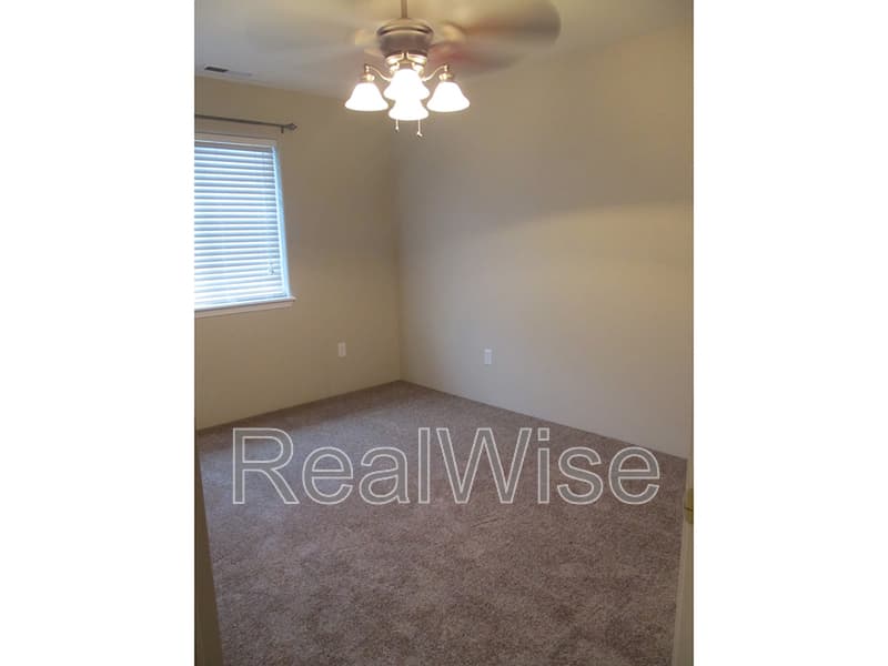 Medford House: 3015 Merriman