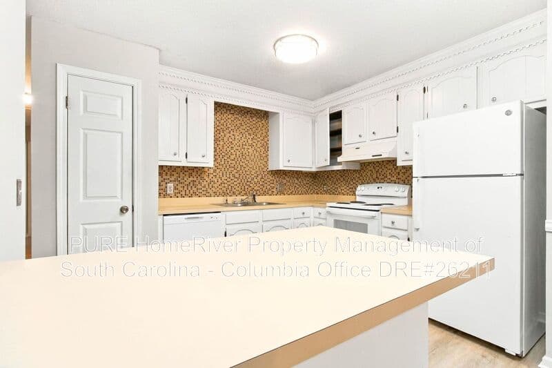 Columbia House: 124 Baynard Court