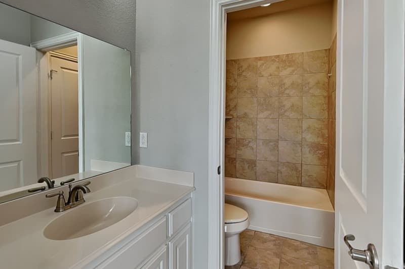 Mckinney House: 7801 Avondale Dr