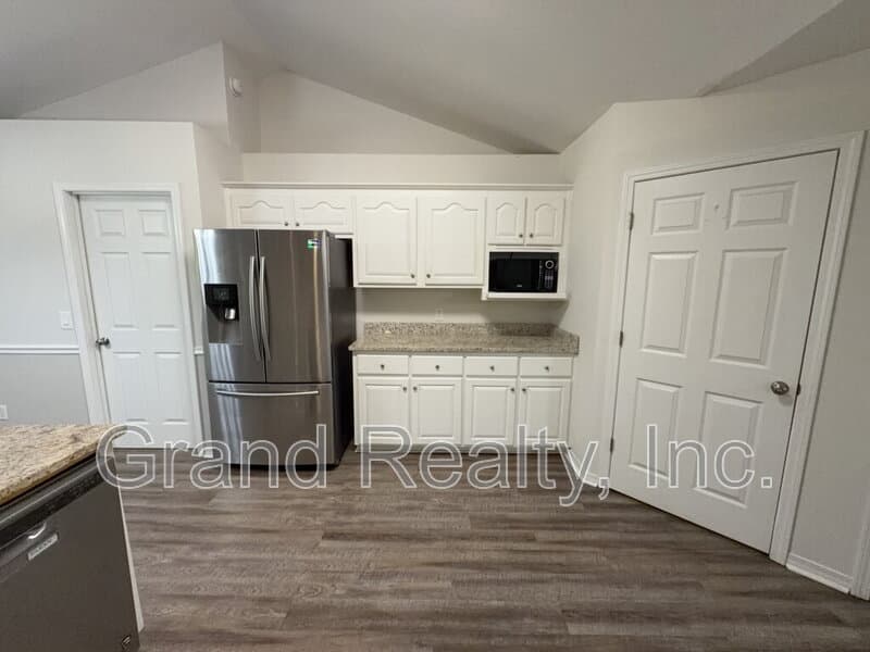 Milton House: 6464 Outer Drive