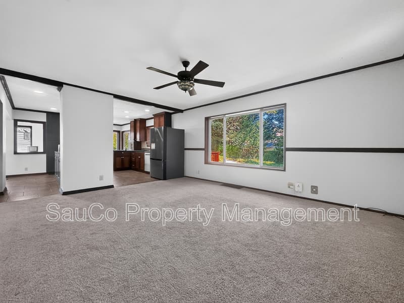West Linn House: 2312 5th Avenue