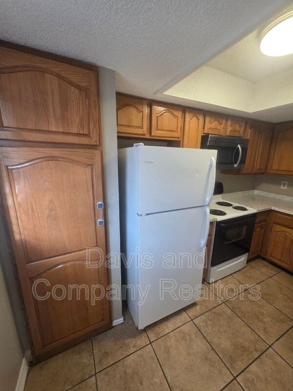 Midland House: 3316 Caldera Blvd 124