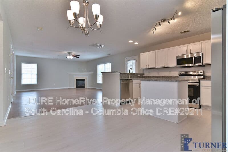 Chapin House: 125 Baltic Ct