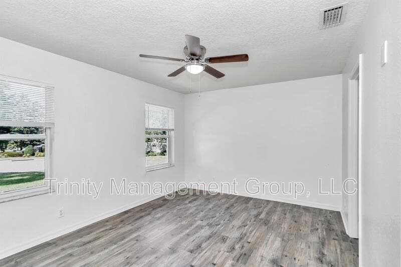 Ocala House: 2405 Southeast 46th Court