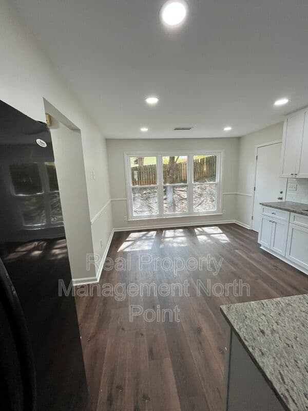 Johns Creek House: 11010 Spotted Pony Trail