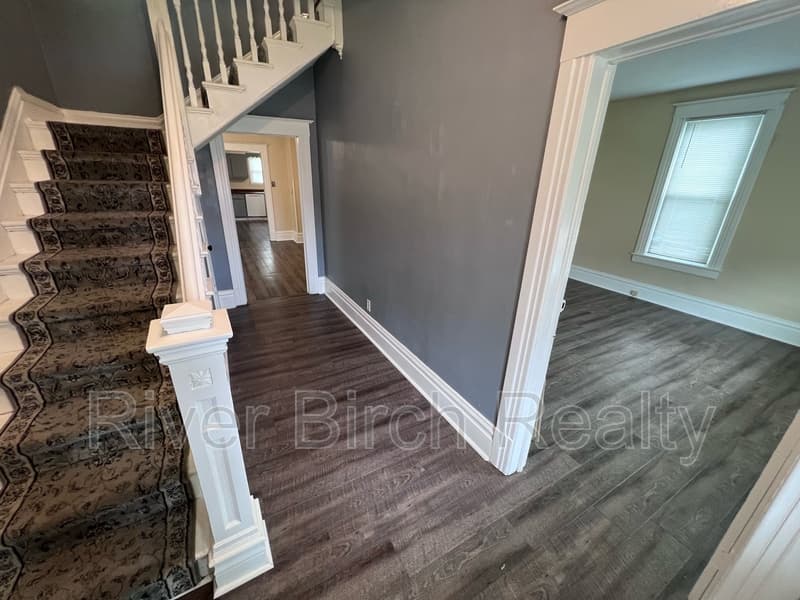Springfield House: 719 N Eighth Street