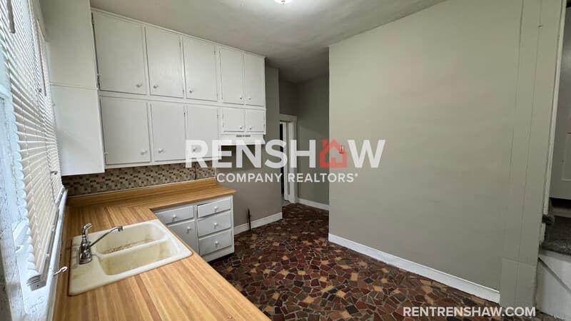 Memphis House: 1114 Azalia St