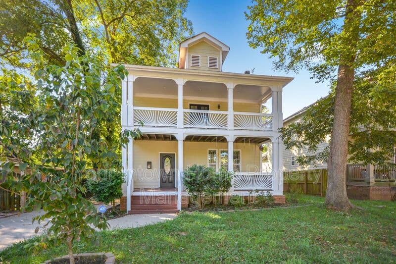 Atlanta House: 69 Haygood Ave SE