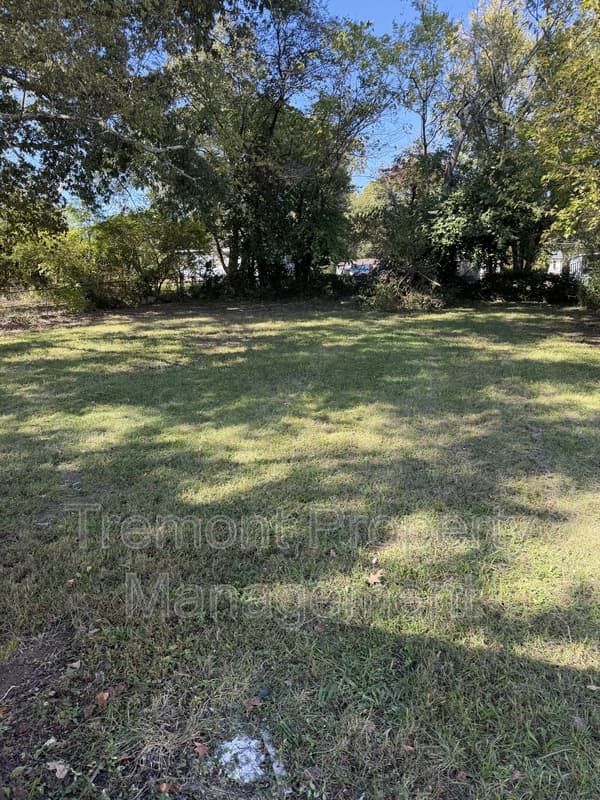 Chattanooga House: 5241 Lomnick Street