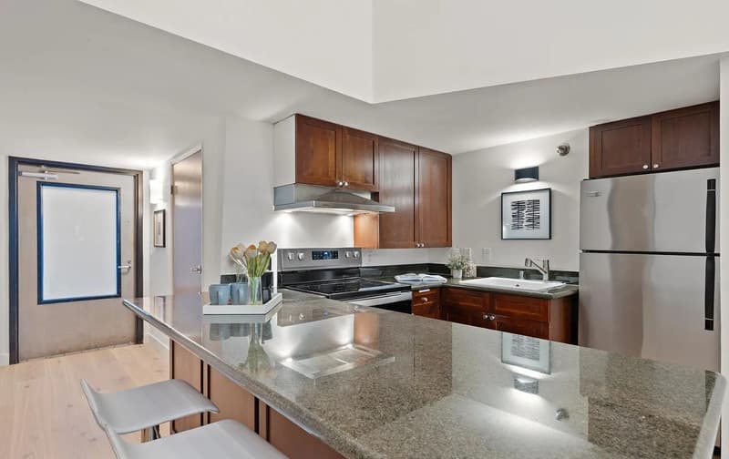 San Francisco Condo: 461 2nd St