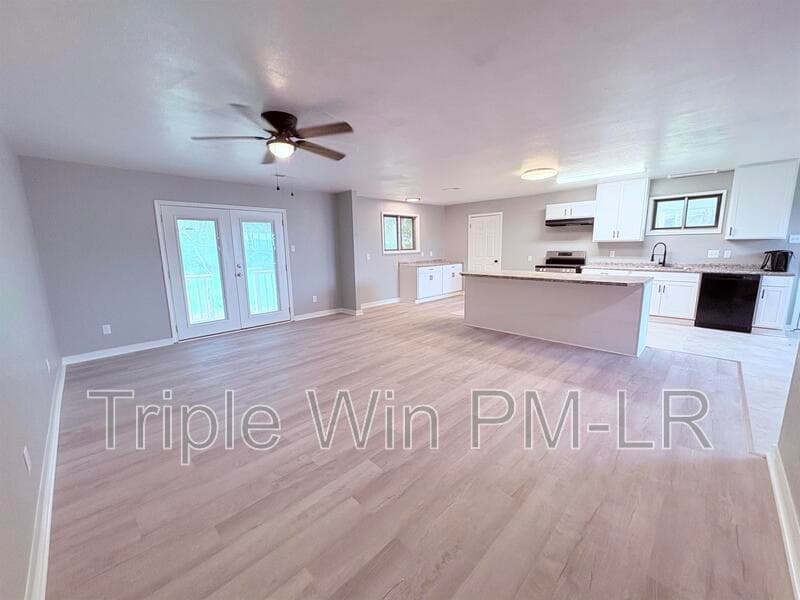 Cabot House: 8475 John Harden Drive