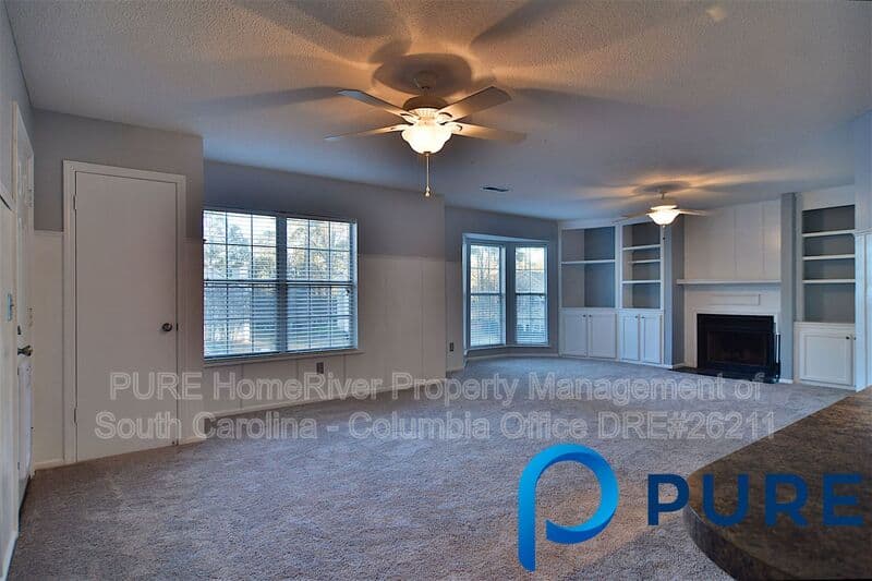 Columbia House: 17A Battery Walk Ct
