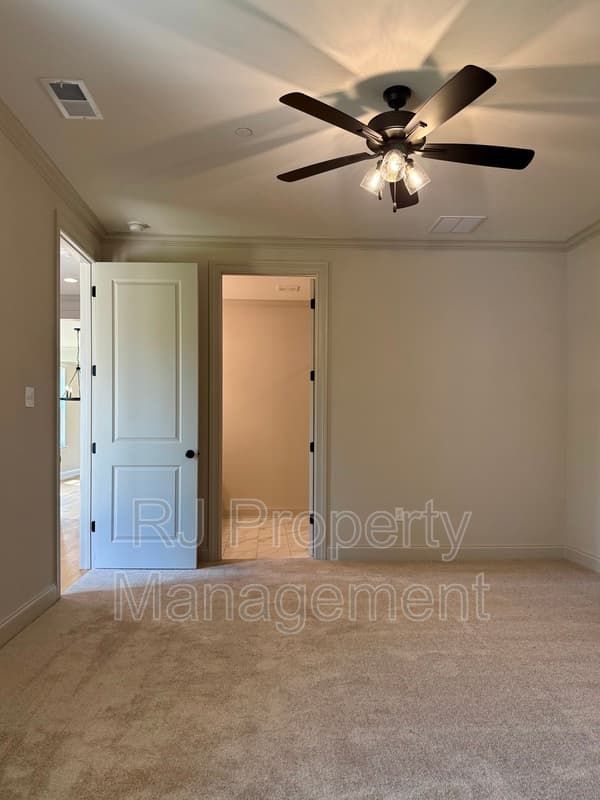 Collierville Townhome: 924 Aldwick Dr