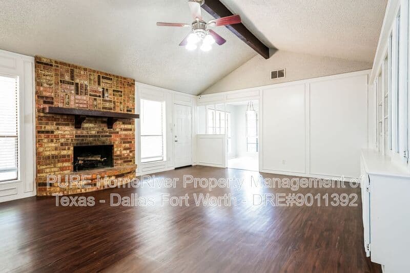 North Richland Hills House: 7232 Timberidge Drive
