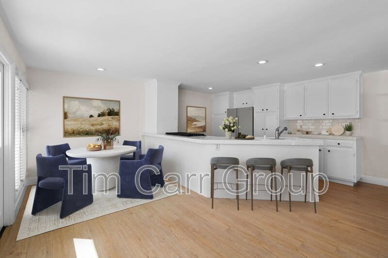 Costa Mesa Condo: 1637 Irvine Ave - H