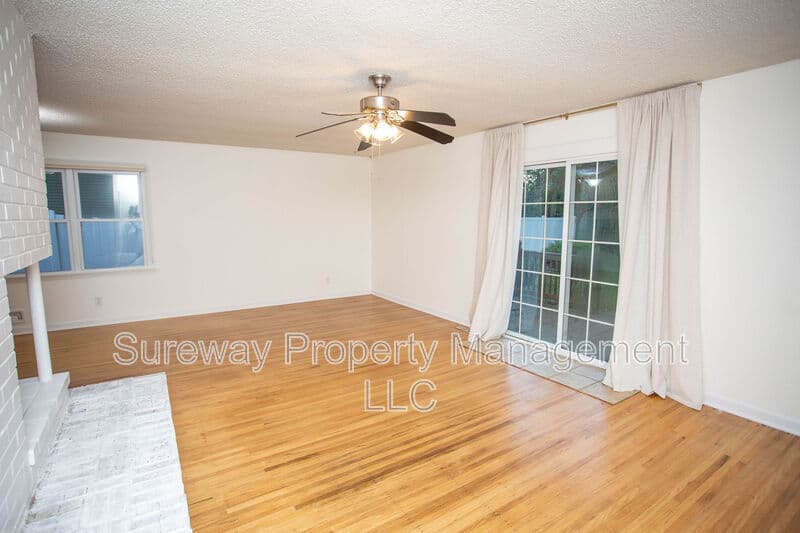 Cherry Hill House: 126 Sharrowvale Rd
