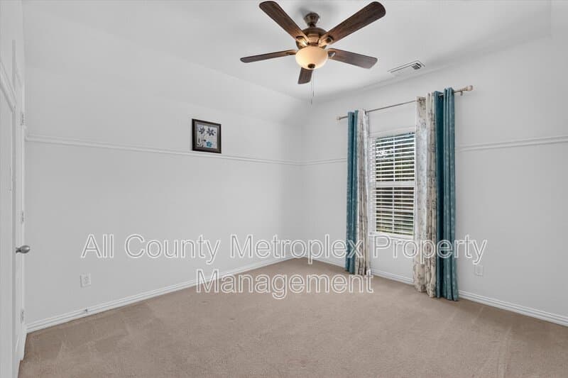Murphy House: 822 Shadybrook