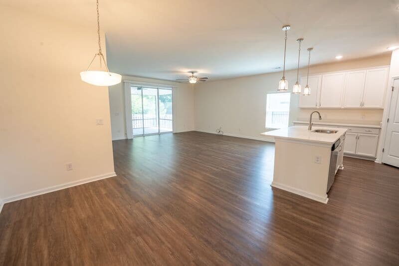 Richmond Hill House: 66 Rimmon Ct