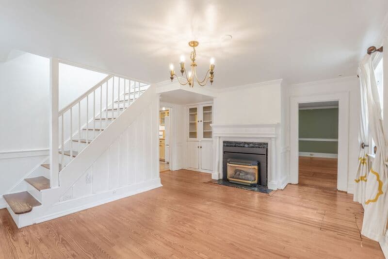 Fredericksburg House: 708 Kenmore Ave