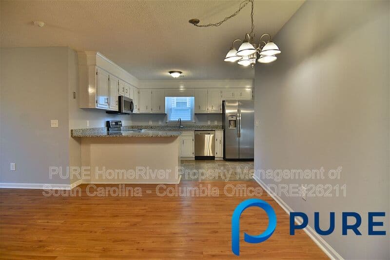 Irmo House: 249 Friarsgate Blvd
