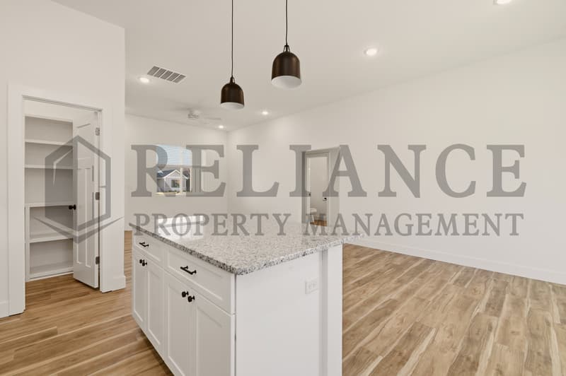 Valley Center House: 501 E Elmwood St