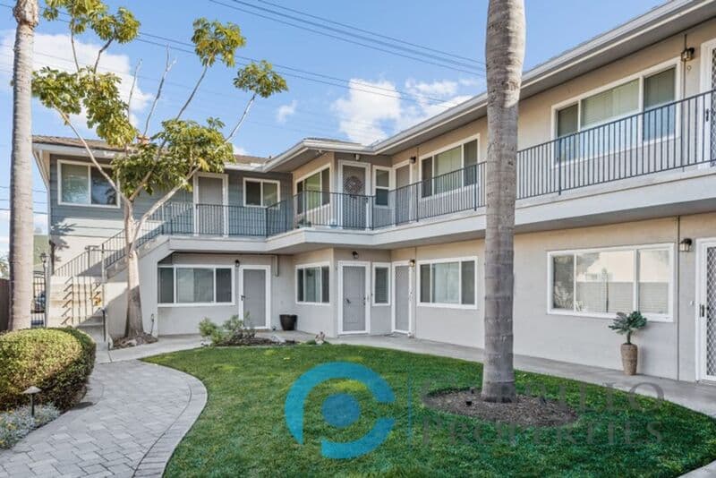 San Diego Condo: 4733 Utah Street