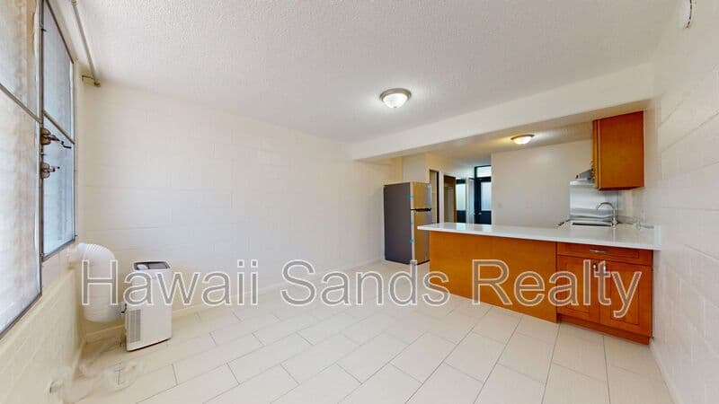 Honolulu House: 39 Hialoa St