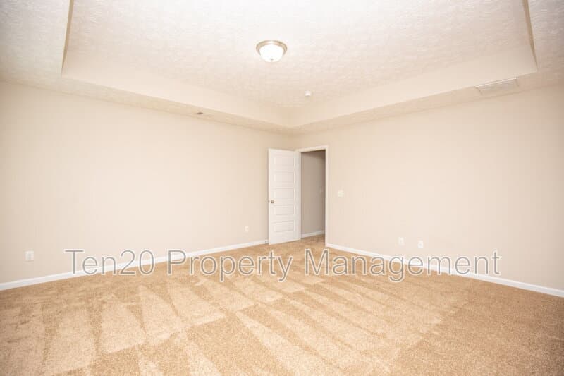 Columbus House: 6061 Townes Way