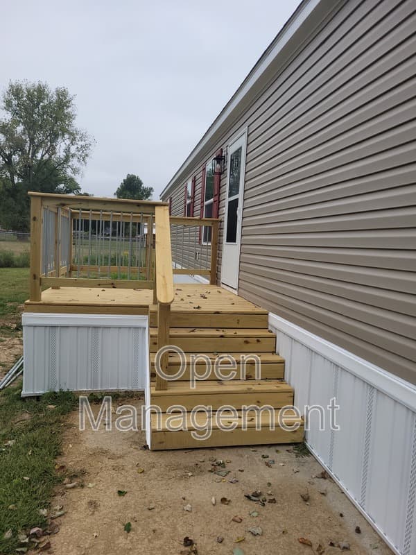 Louisville House: 3416 Kramers Ln