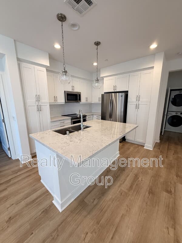 Santee House: 8711 Aruba Lane