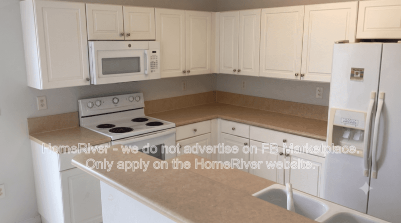 Homestead Townhome: 230 SE 29th Ave