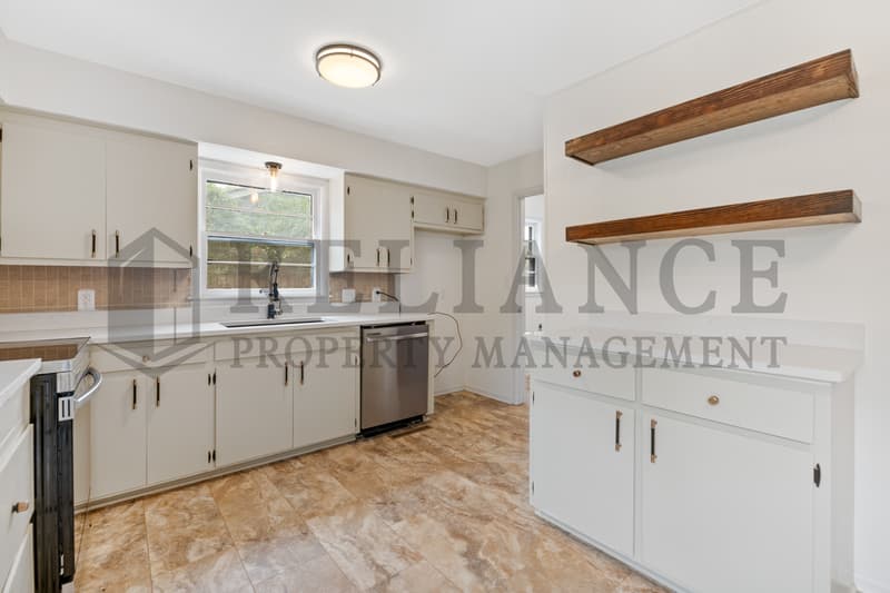Wichita House: 7315 West Galoway