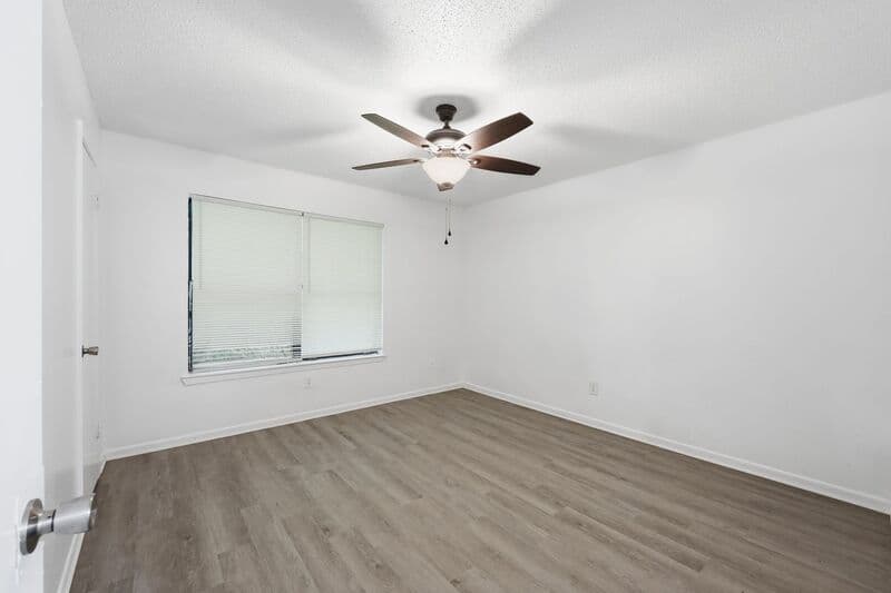Kirbyville House: 1410 South Elizabeth Ave