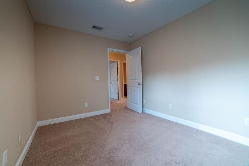 Hinesville House: 211 Augusta Way