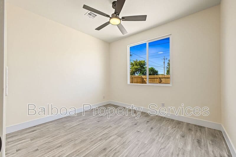 Buckeye Condo: 212 2nd Ave E