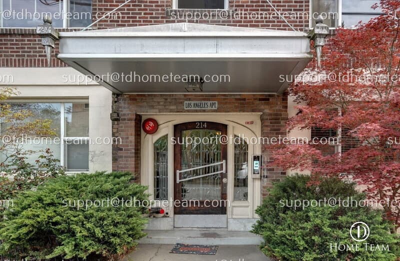 Seattle Condo: 214 Summit Ave E