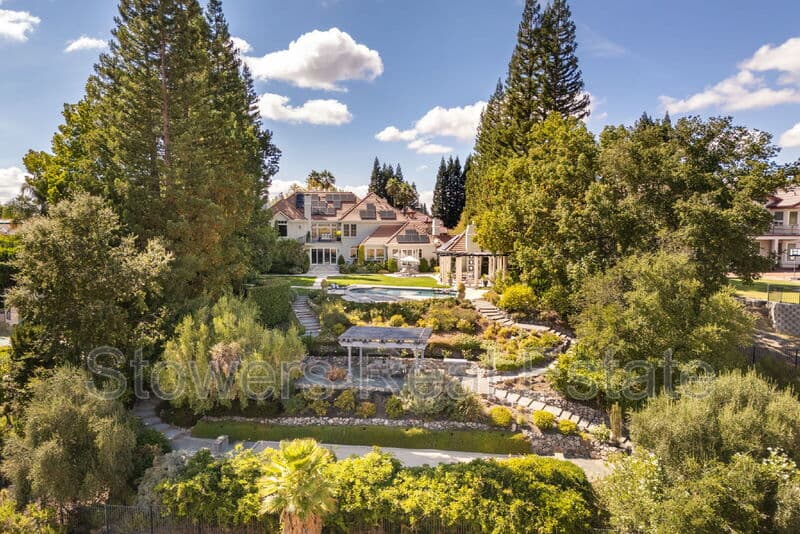 Danville House: 4482 Deer Ridge Rd