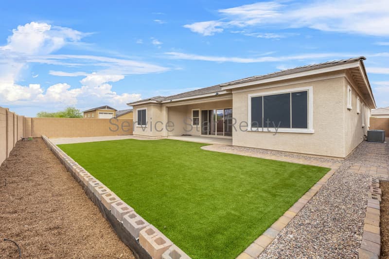 Laveen House: 4019 W Piedmont Rd