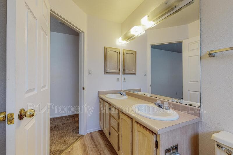 Rio Rancho House: 1729 Chamisa Road Northeast