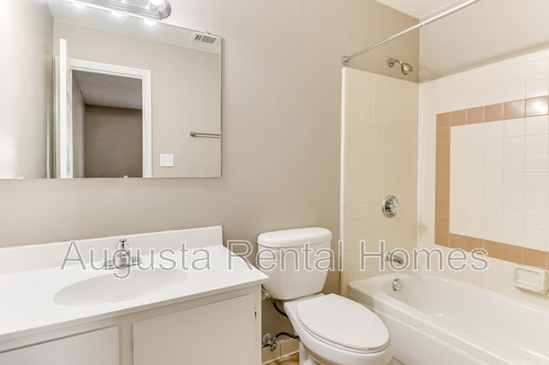Augusta Condo: 940 Stevens Creek Road 403