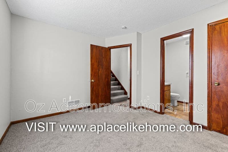 Olathe Condo: 1727 W Spruce St