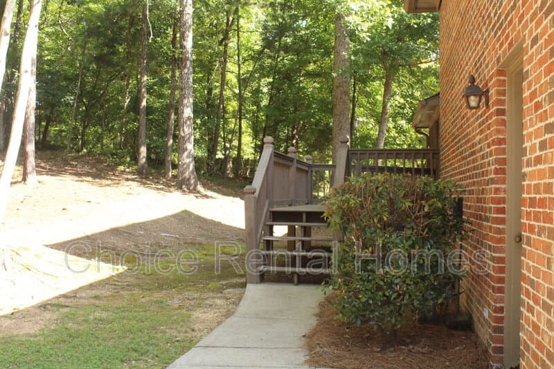Birmingham House: 6031 Rosemont Road