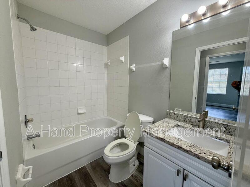 Davenport Condo: 1334 Washington Palm Loop