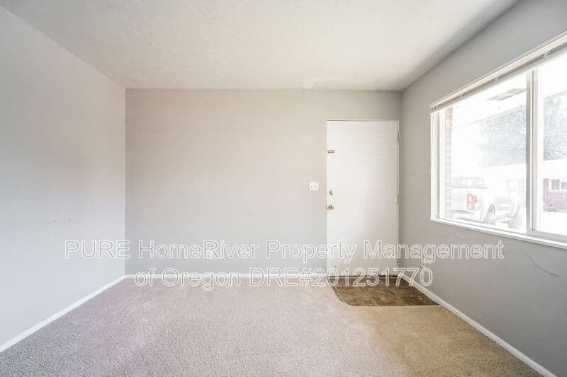 Hillsboro House: 1049 SE Walnut St.