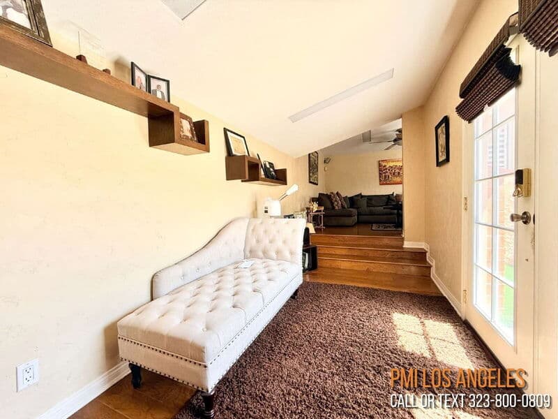 Los Angeles House: 6102 South Citrus Avenue