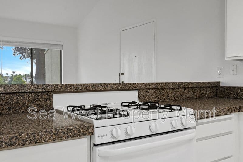 Carlsbad Condo: 6907 Quail Pl.