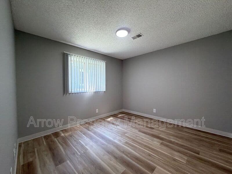 Seward Condo: 320 Lincoln Street