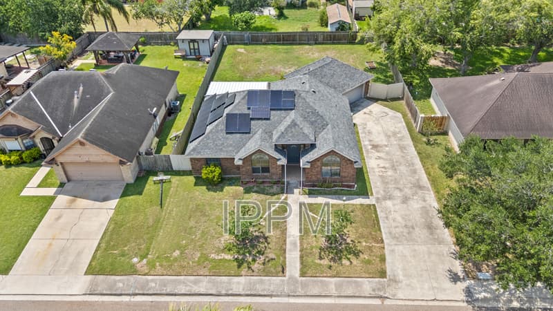 Brownsville House: 5233 ClearView