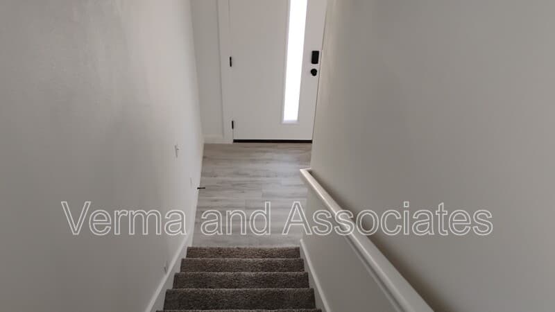 Bentonville House: 1100 Indiana Ave