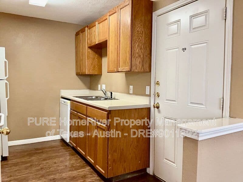 Austin Condo: 8605 Talyne Chaise Circle